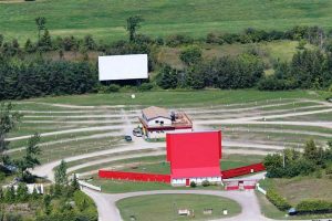 lindsay-drive-in-01